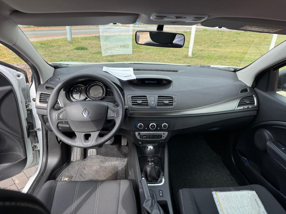 Renault Megane 2015 — photo 6