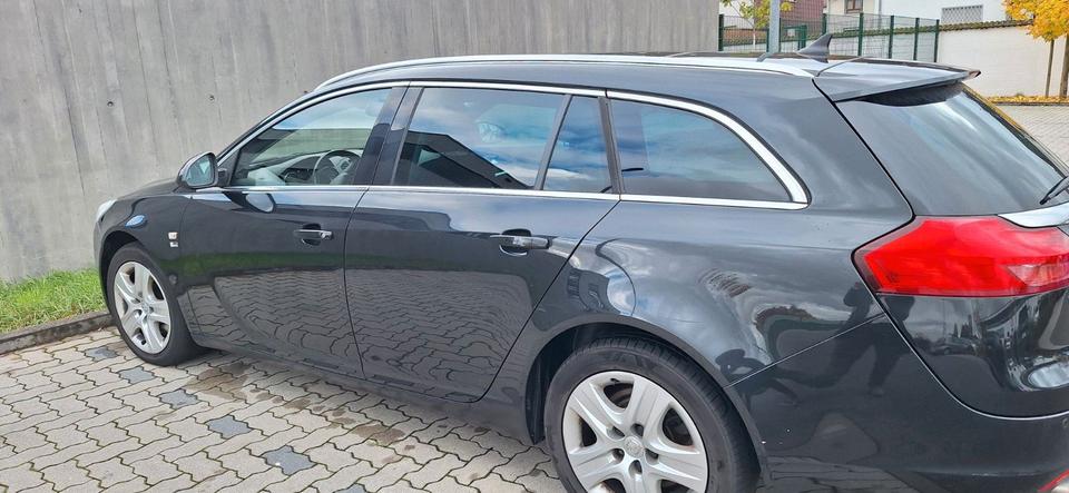 Opel Insignia 2012 — interior