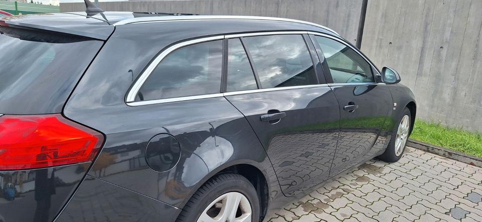 Opel Insignia 2012 — engine