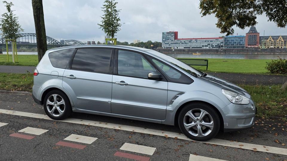 Ford S-Max 2009 — photo 6