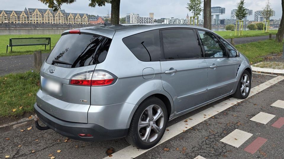 Ford S-Max 2009 — photo 7