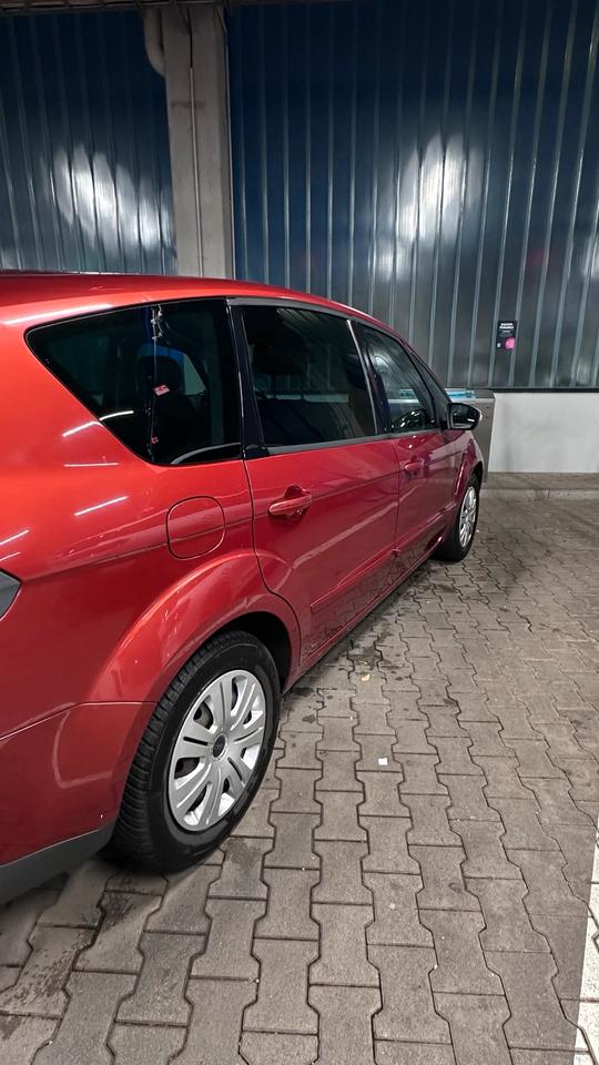 Ford S-Max 2006 — rear view