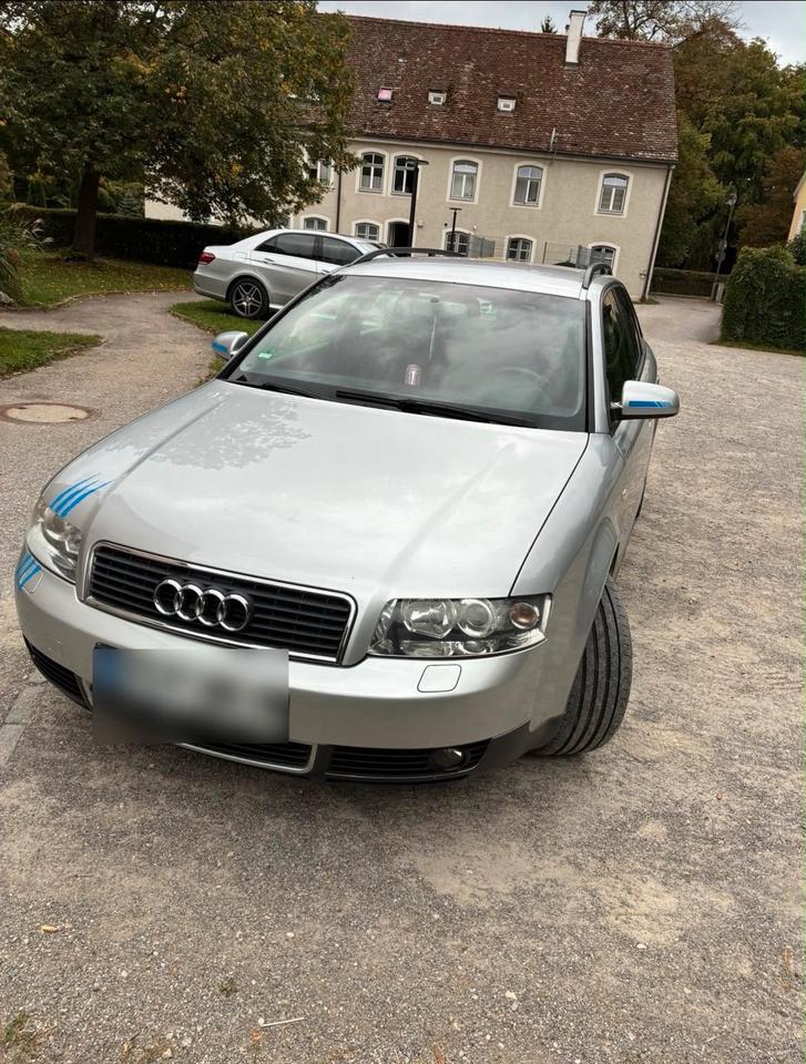 Audi A4 2004 — interior