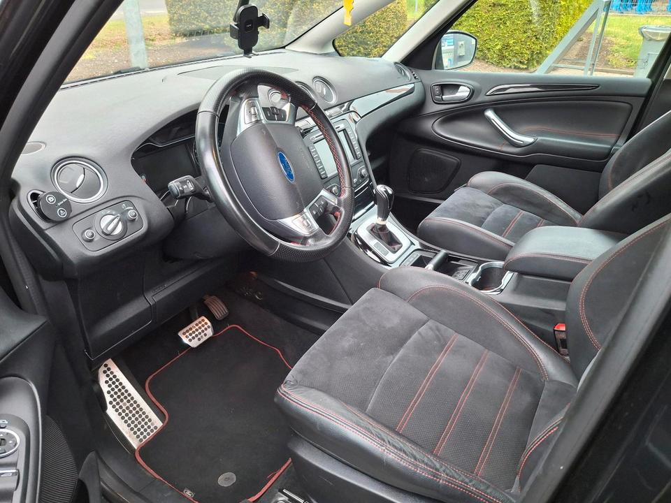 Ford C-Max 2013 — photo 10