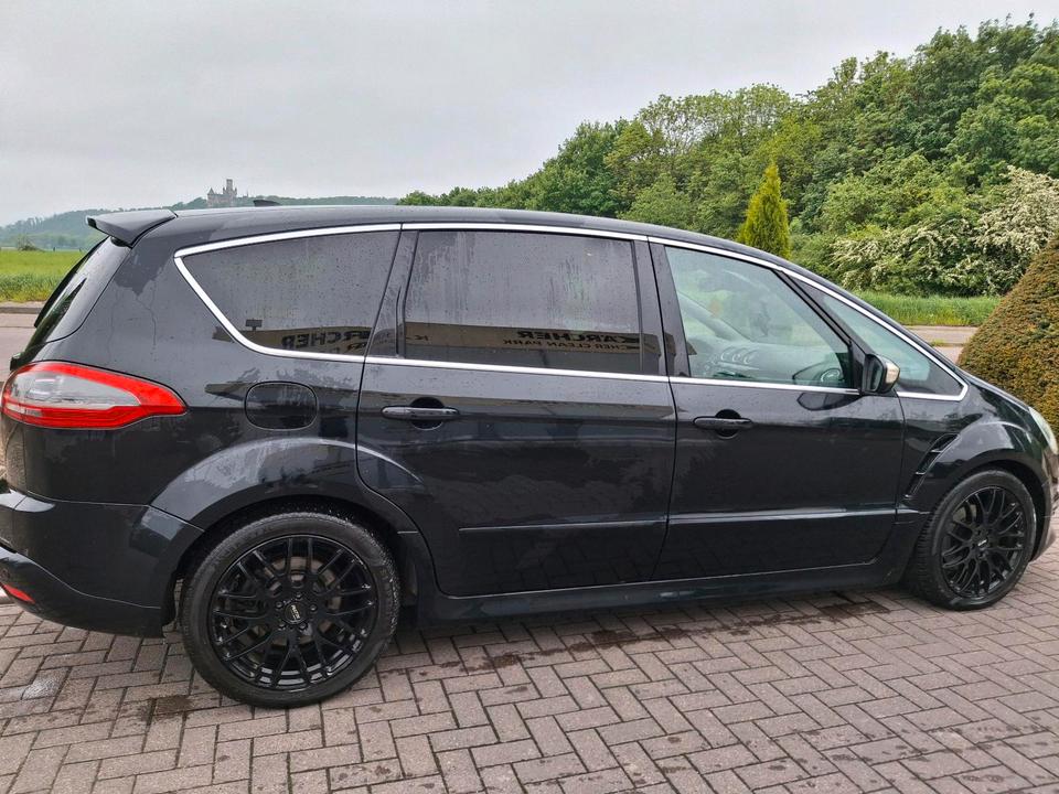 Ford C-Max 2013 — photo 11