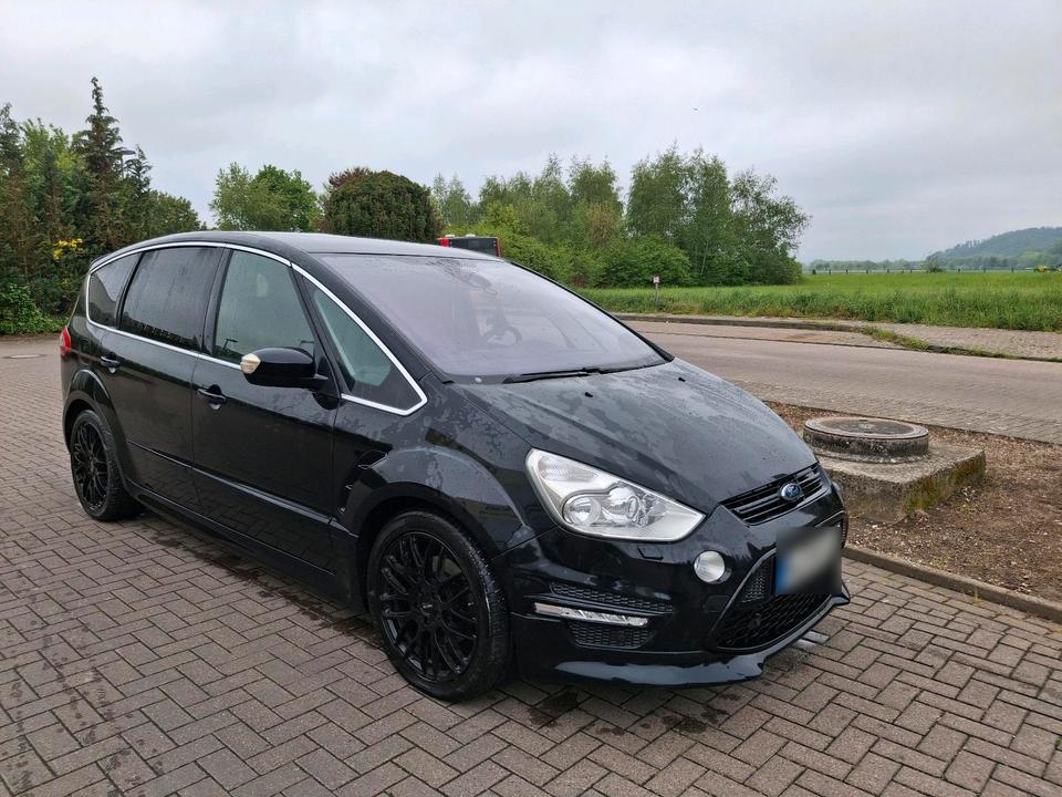 Ford C-Max 2013 — interior