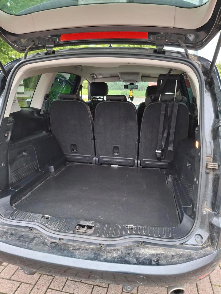 Ford C-Max 2013 — photo 9