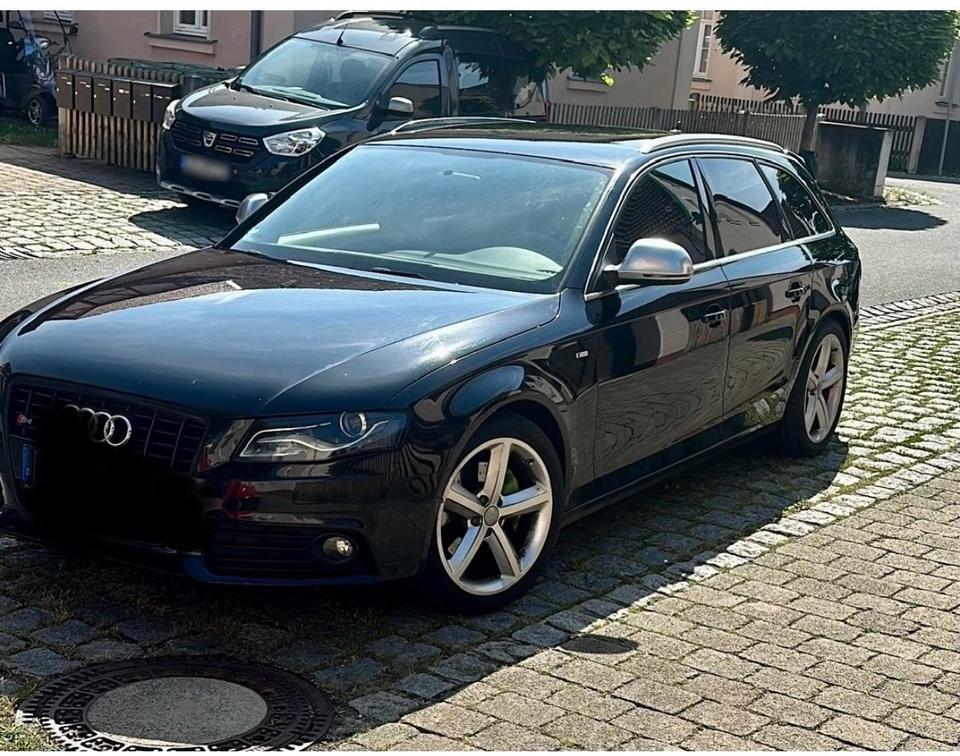 Audi A4 2008 — rear view
