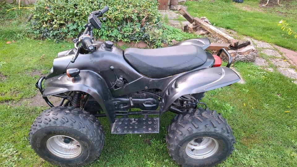 Weitere Motorräder C.P.I Quad 100ccm 2005 — rear view