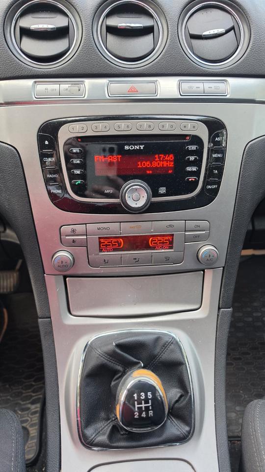 Ford S-Max 2008 — photo 11