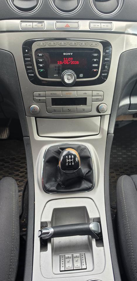 Ford S-Max 2008 — photo 12