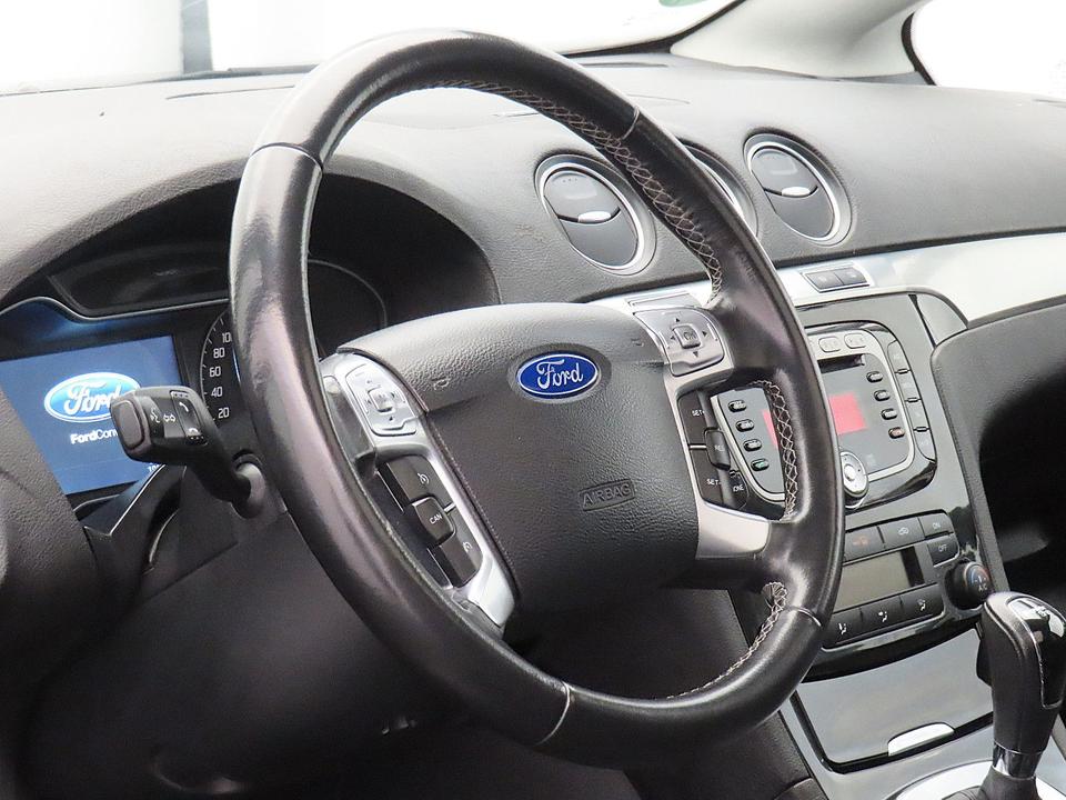 Ford S-Max 2015 — photo 12