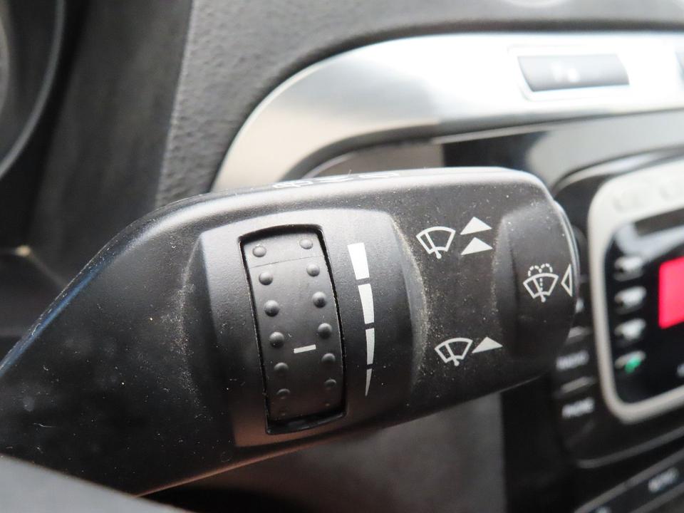 Ford S-Max 2015 — photo 18