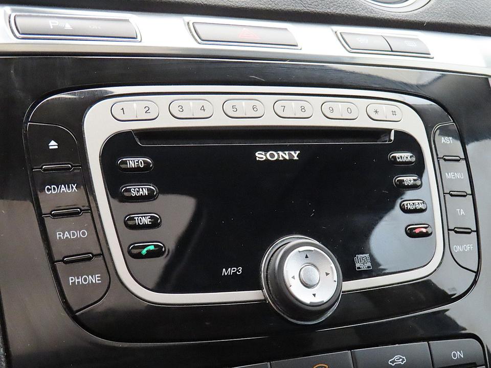 Ford S-Max 2015 — photo 22