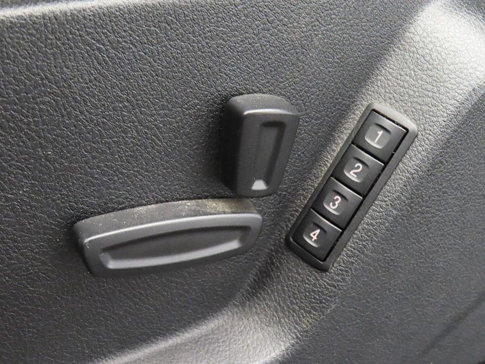 Ford S-Max 2015 — photo 29