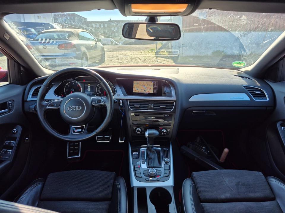Audi A4 2012 — interior