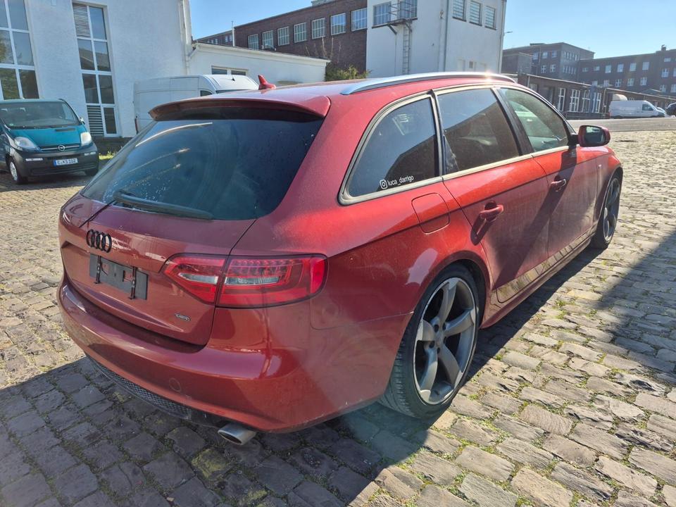 Audi A4 2012 — photo 7