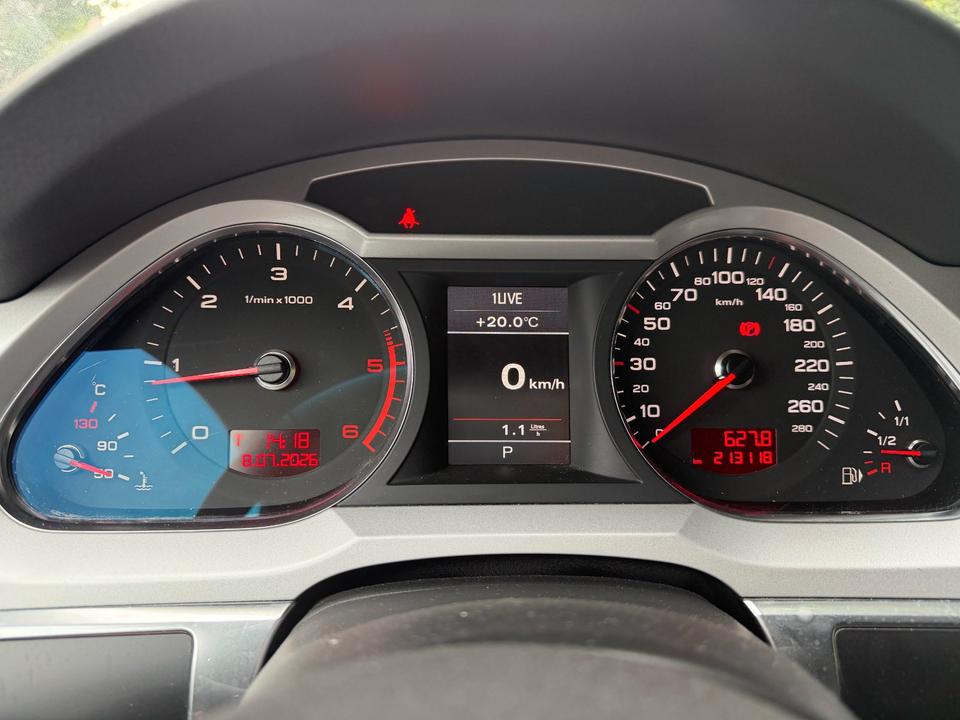 Audi A6 2011 — photo 18