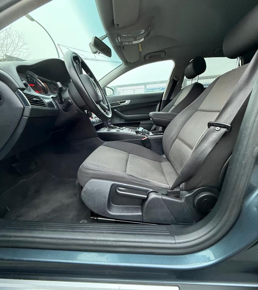 Audi A6 2011 — interior