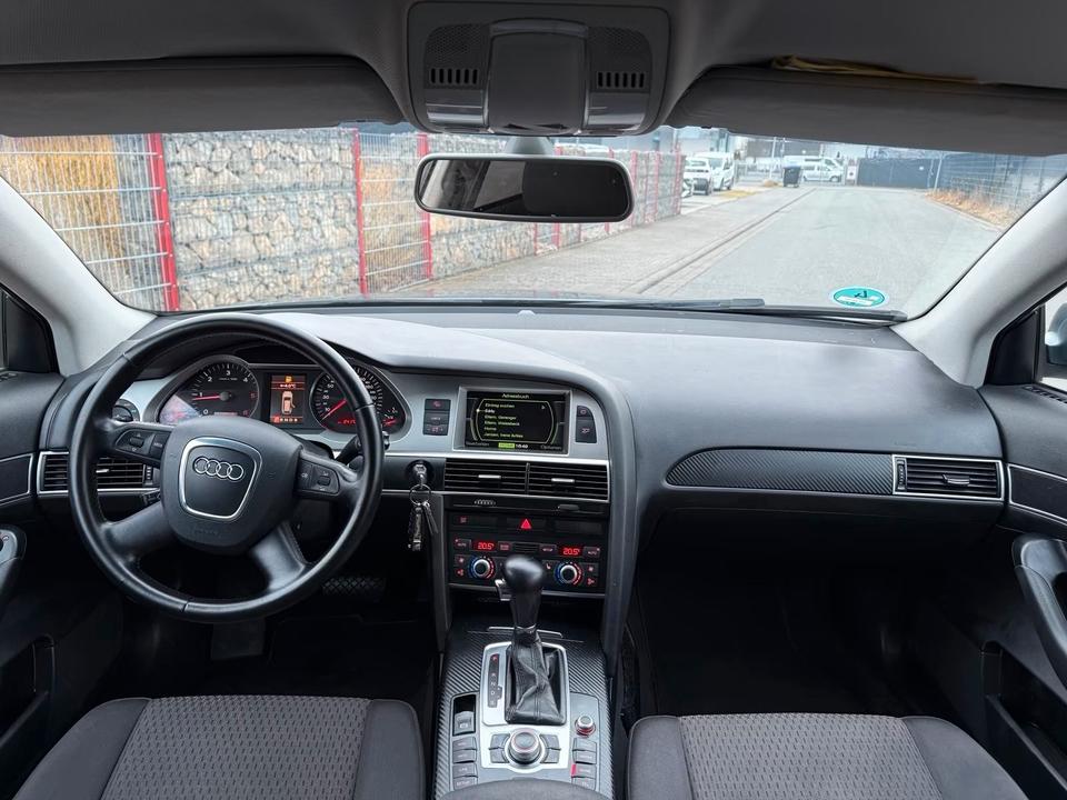 Audi A6 2011 — engine
