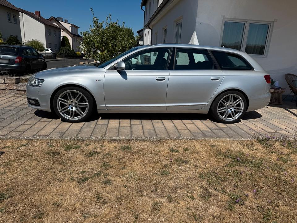 Audi A6 2011 — engine