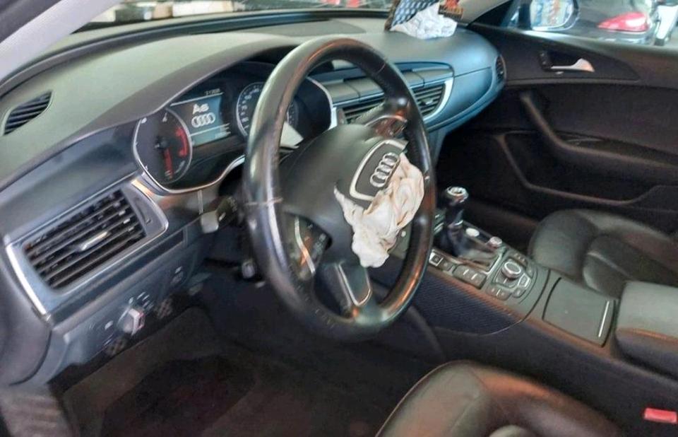 Audi A6 2011 — photo 7