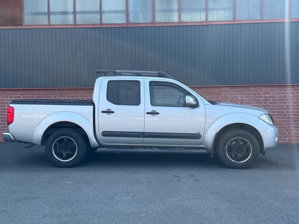 Nissan Navara 2011 — двигун
