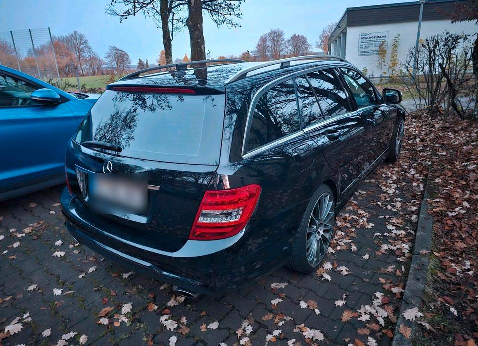 Mercedes Benz C 230 2008 — interior