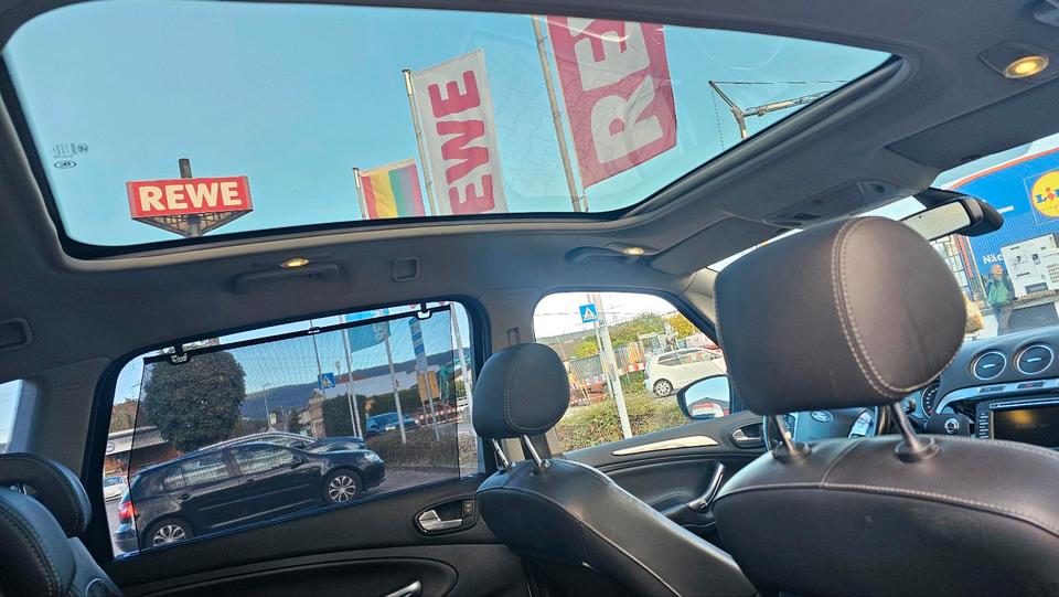 Ford S-Max 2011 — photo 9