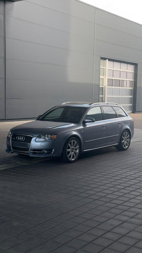 Audi A4 2005 — rear view