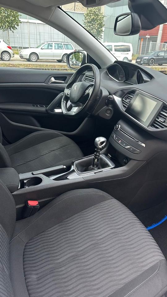 Peugeot 308 2014 — photo 5