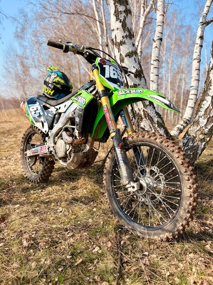 Kawasaki Gelöscht • Motorcross Kawasaki 250 2014 — rear view