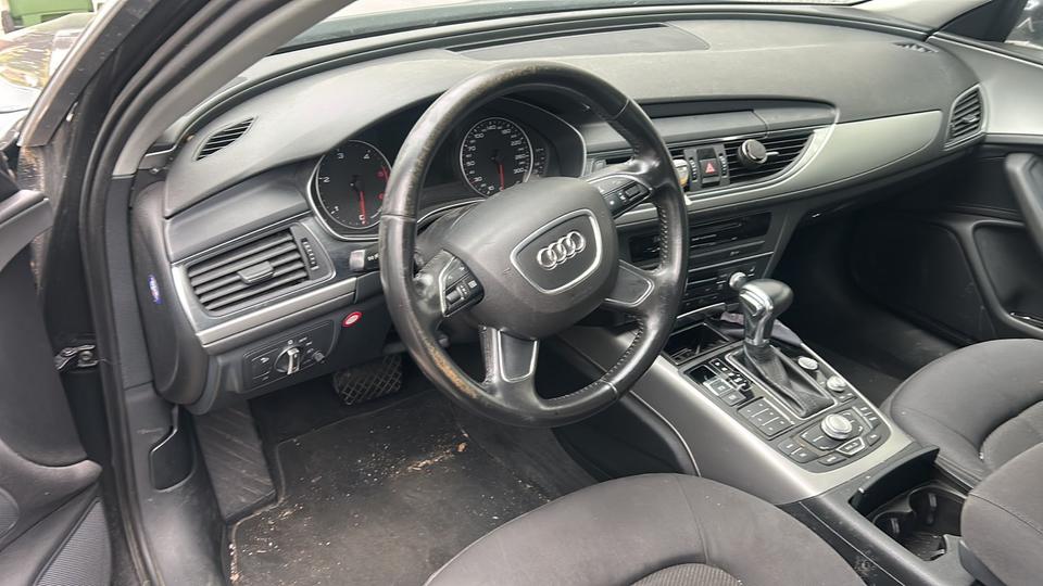 Audi A6 2011 — photo 5