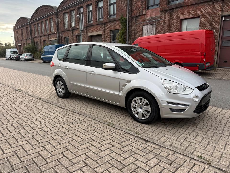 Ford S-Max, 2012