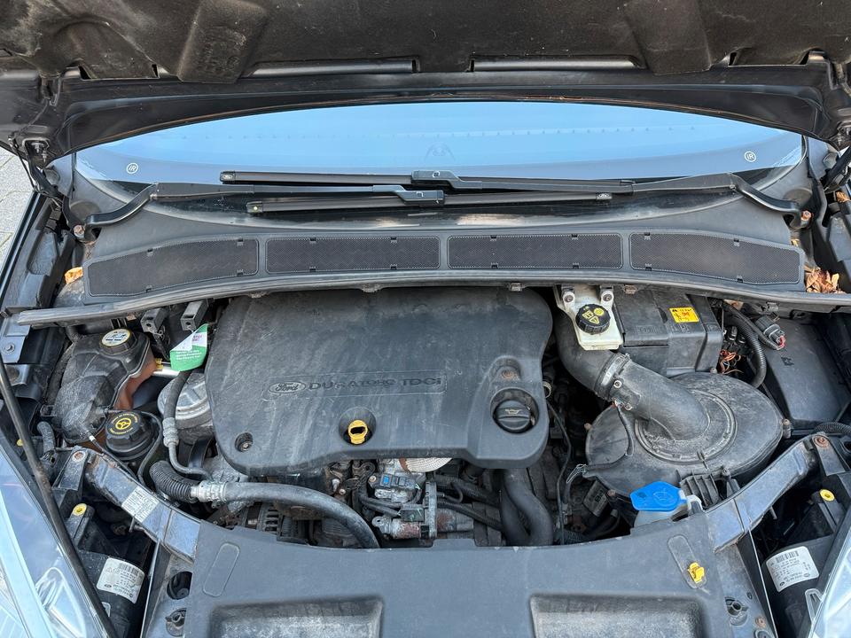 Ford S-Max 2009 — photo 11