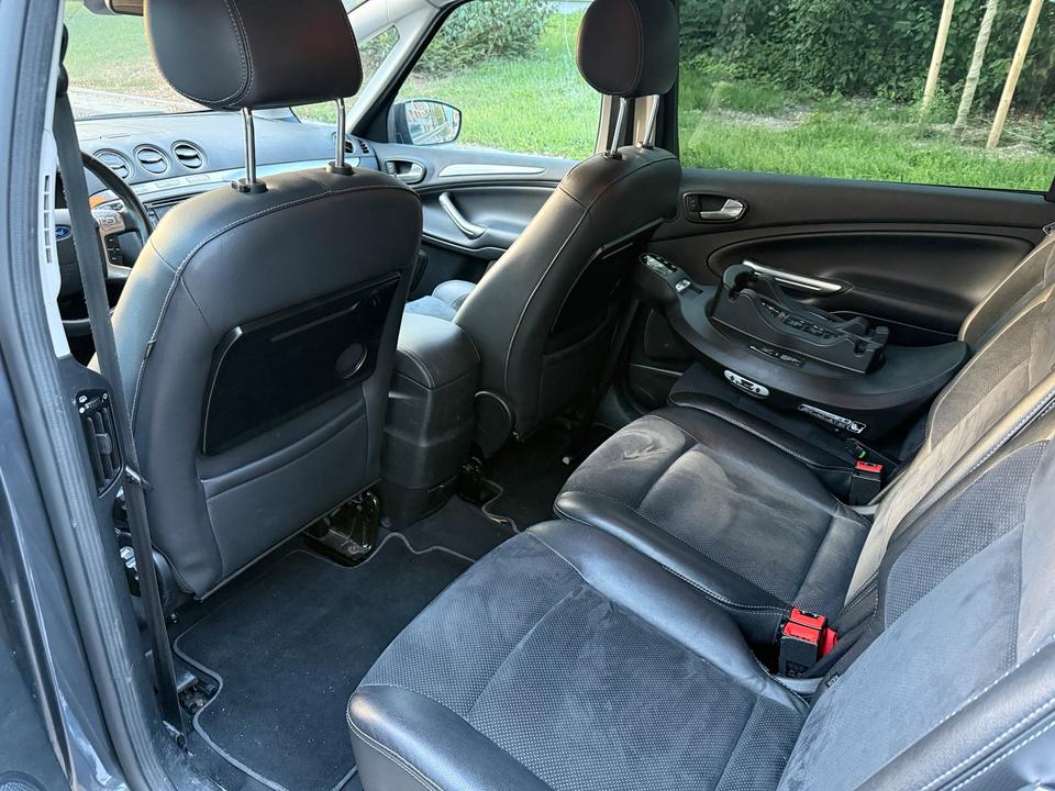 Ford S-Max 2009 — photo 7