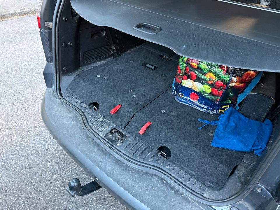 Ford S-Max 2009 — photo 8