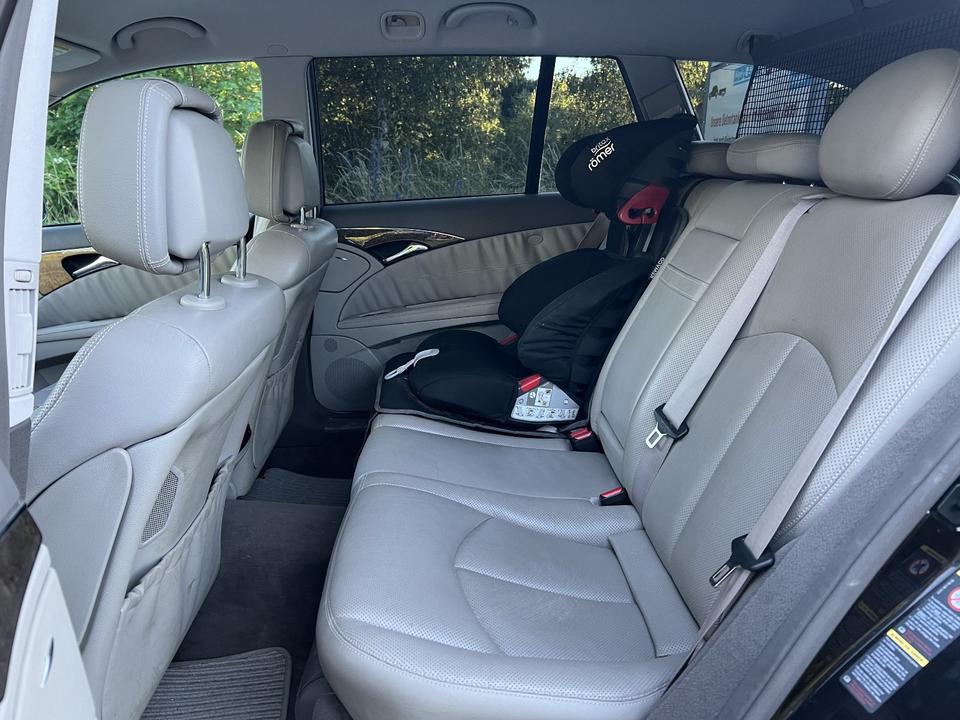 Mercedes Benz E 320 2006 — photo 10