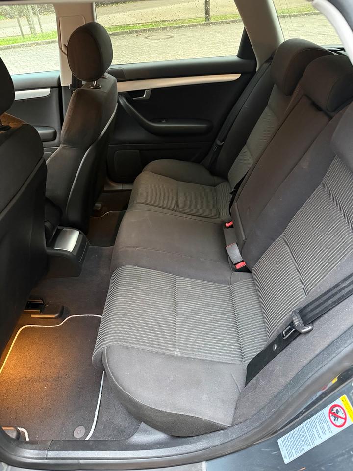 Audi A4 2006 — photo 15
