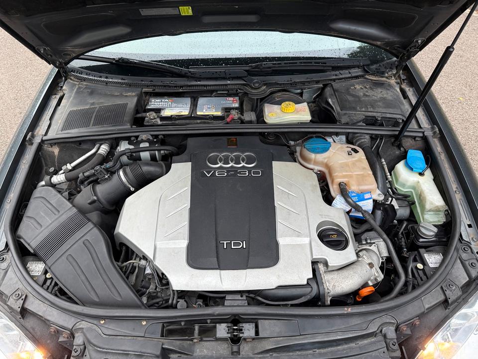 Audi A4 2006 — photo 18