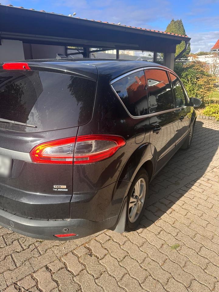 Ford S-Max 2011 — photo 5