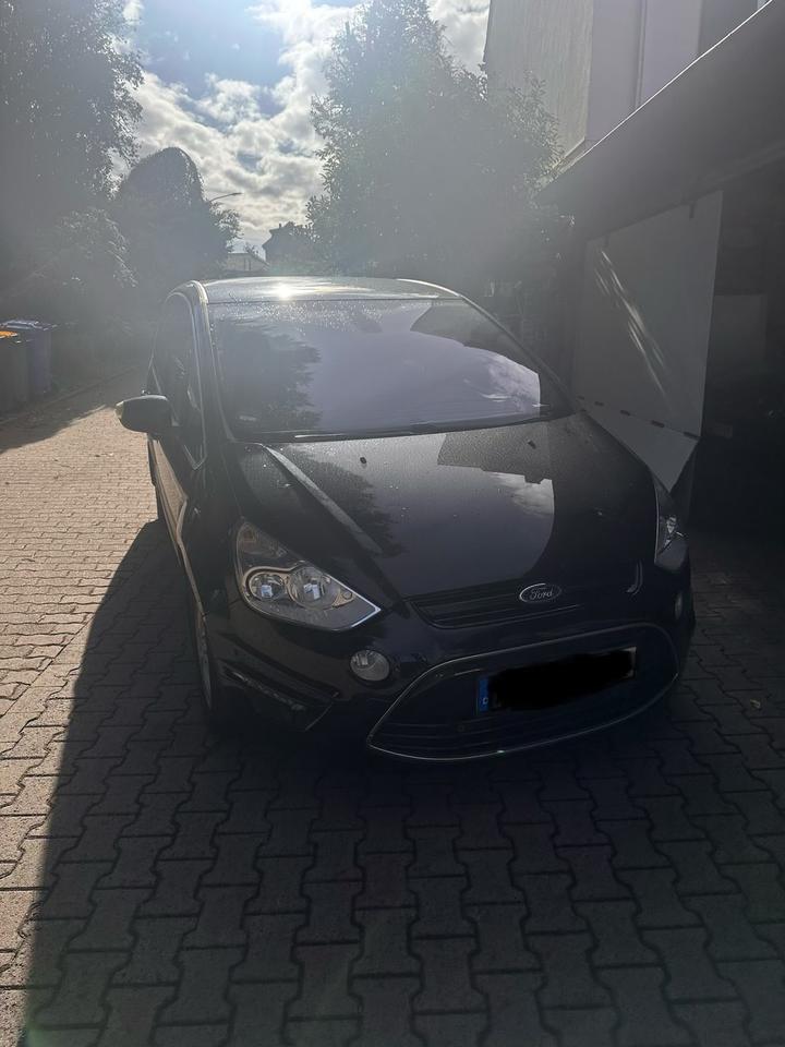 Ford S-Max 2011 — photo 7