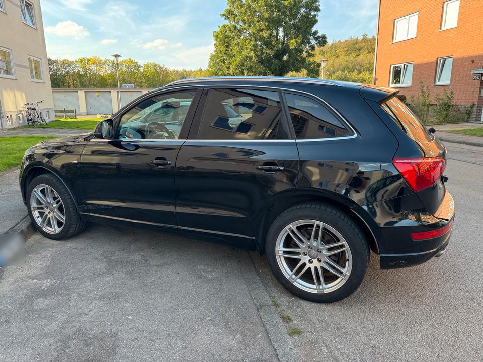 Audi Q5 2011 — engine