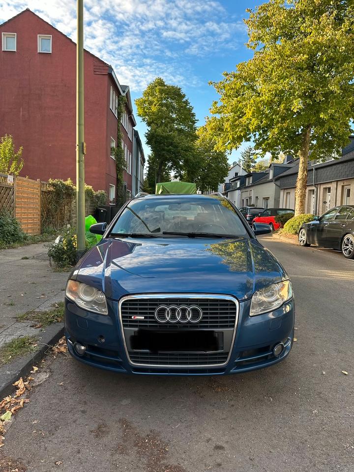 Audi A4 2005 — вигляд ззаду