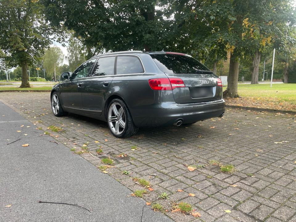 Audi A6 2010 — rear view