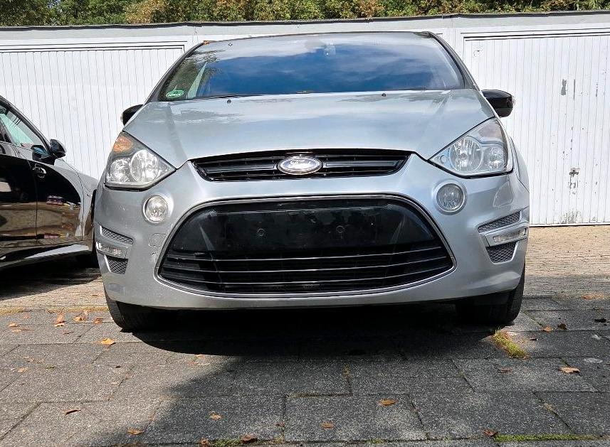Ford S-Max 2010 — interior
