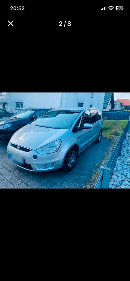 Ford C-Max 2007 — вигляд ззаду