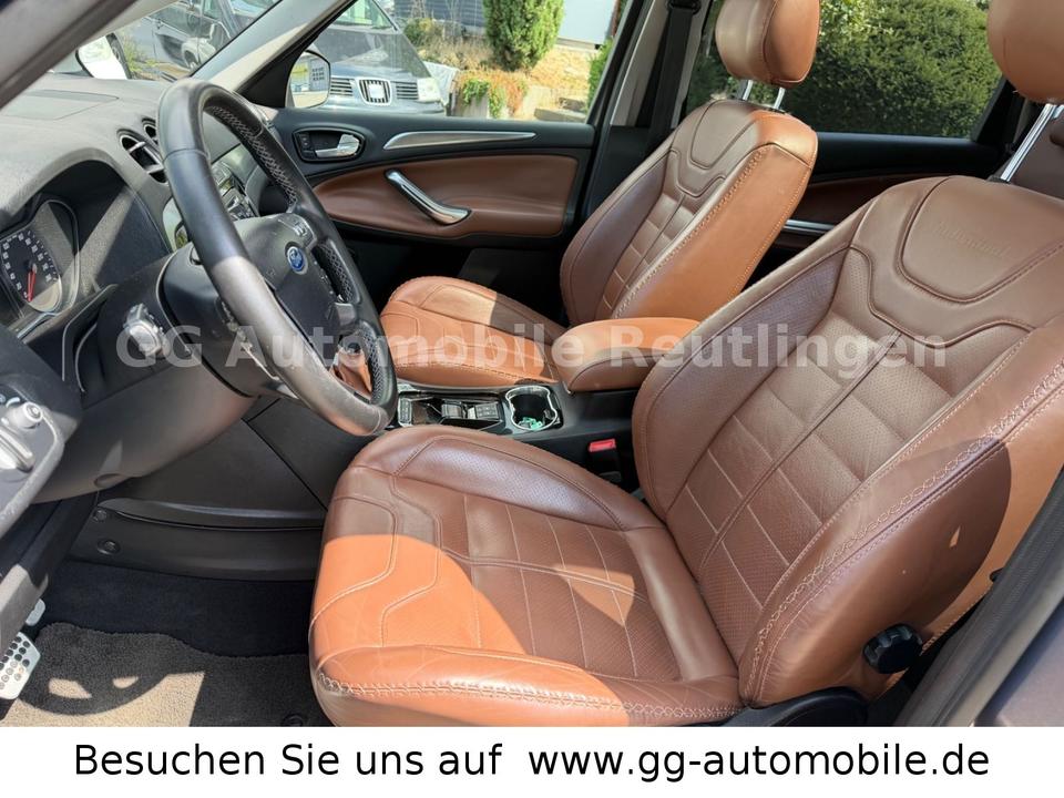 Ford S-Max 2011 — photo 15