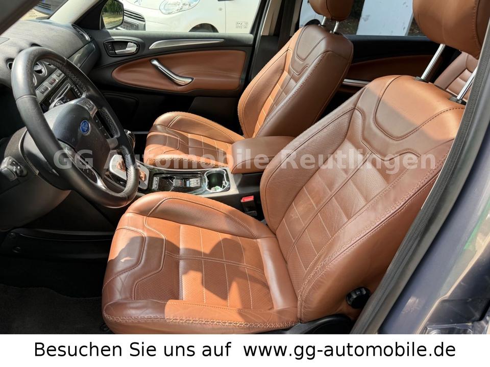 Ford S-Max 2011 — photo 16