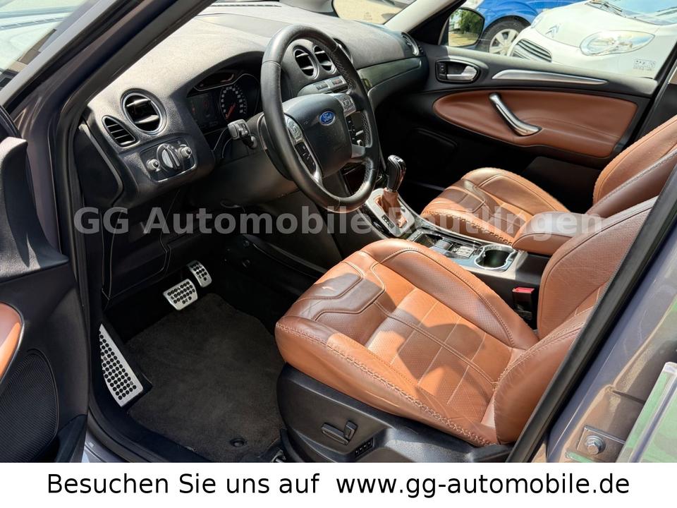 Ford S-Max 2011 — photo 21